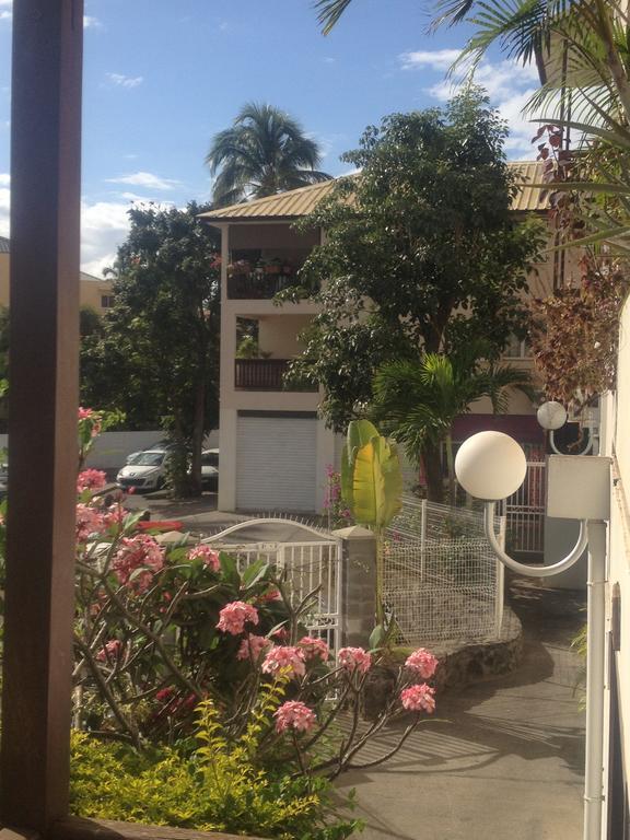 Au Meuble Des Roches Διαμέρισμα Saint-Gilles-les Bains Εξωτερικό φωτογραφία