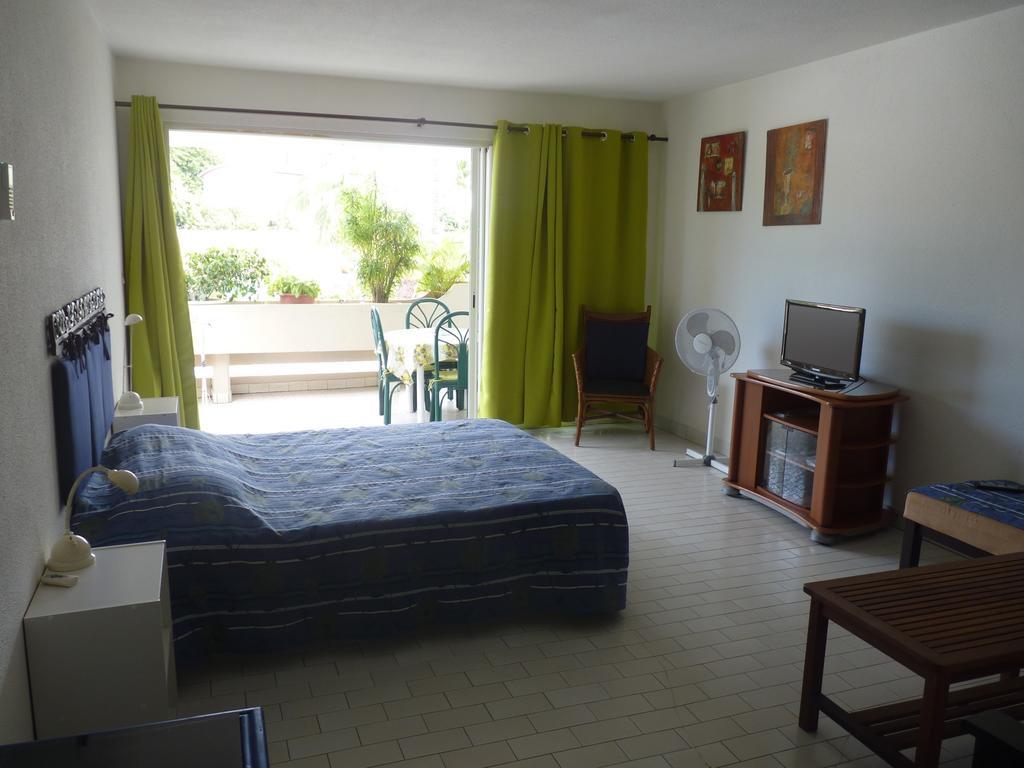 Au Meuble Des Roches Διαμέρισμα Saint-Gilles-les Bains Εξωτερικό φωτογραφία