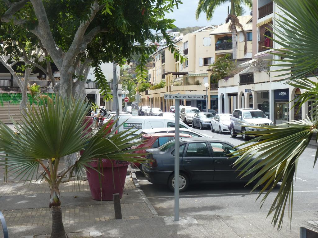Au Meuble Des Roches Διαμέρισμα Saint-Gilles-les Bains Εξωτερικό φωτογραφία